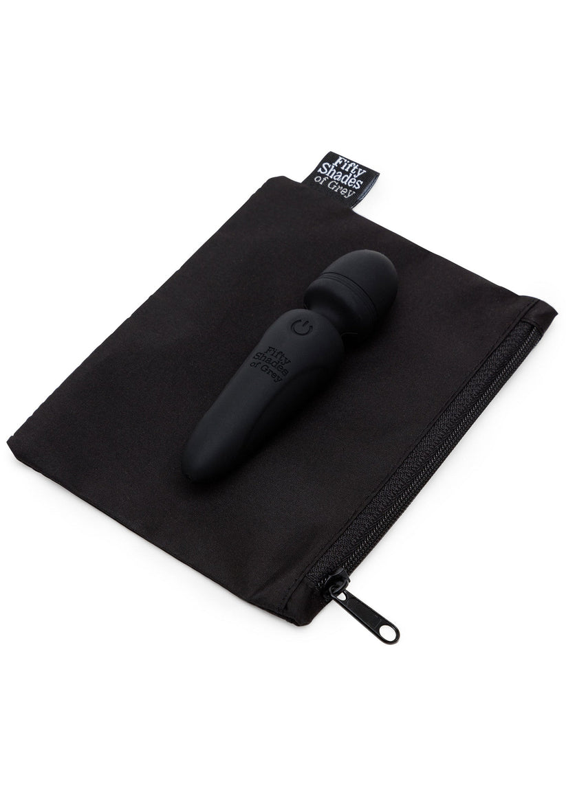 Fifty Shades of Grey Mini Wand Vibrator mit 20 Modi – kompakt, USB-aufladbar und ideal für vielseitige Anwendung.. Exklusive bei RaiX Shop Konstanz kaufen