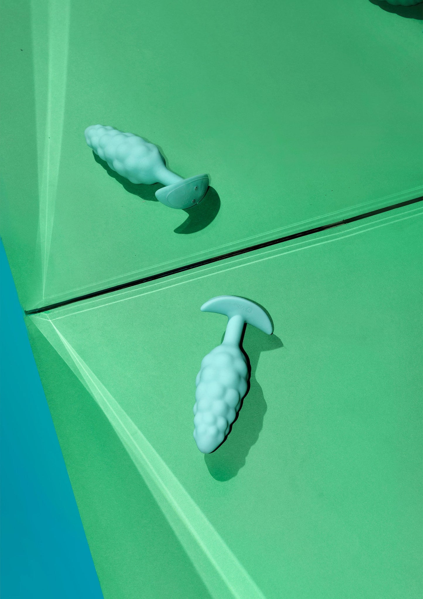 35437 b vibe bump texture plug