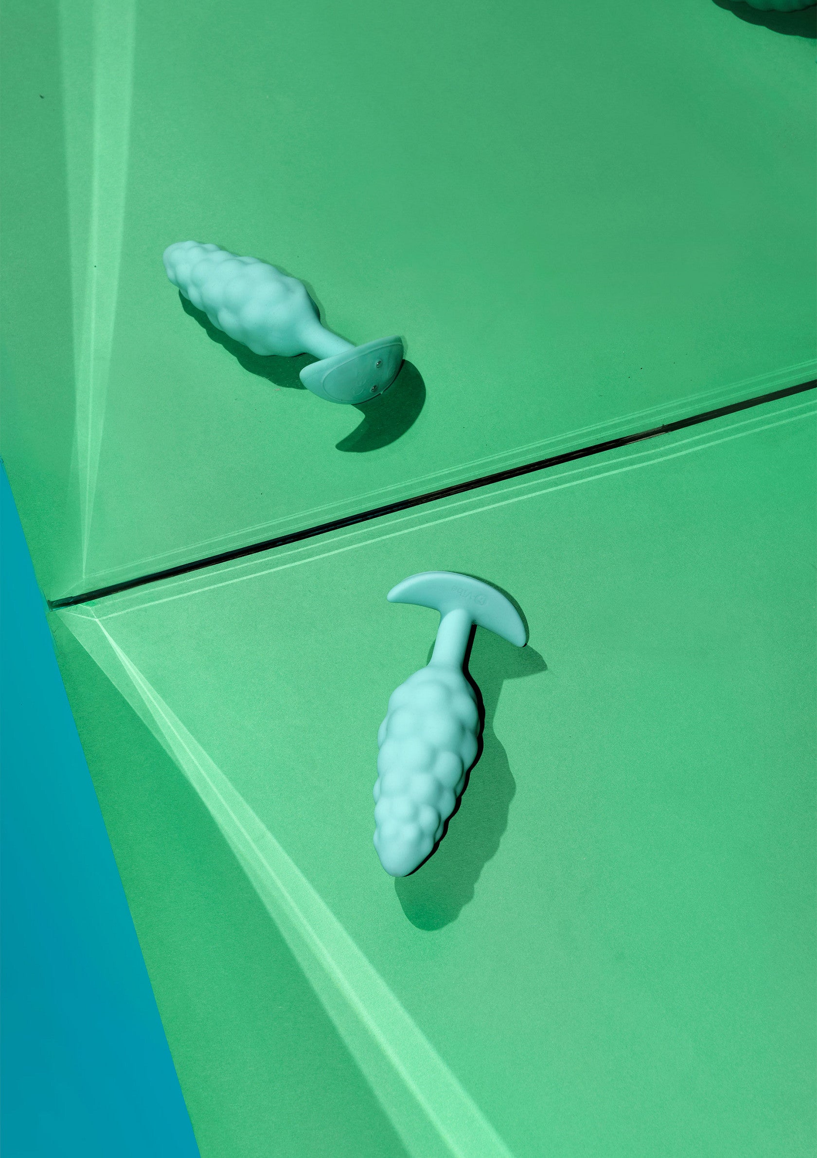 35437 b vibe bump texture plug