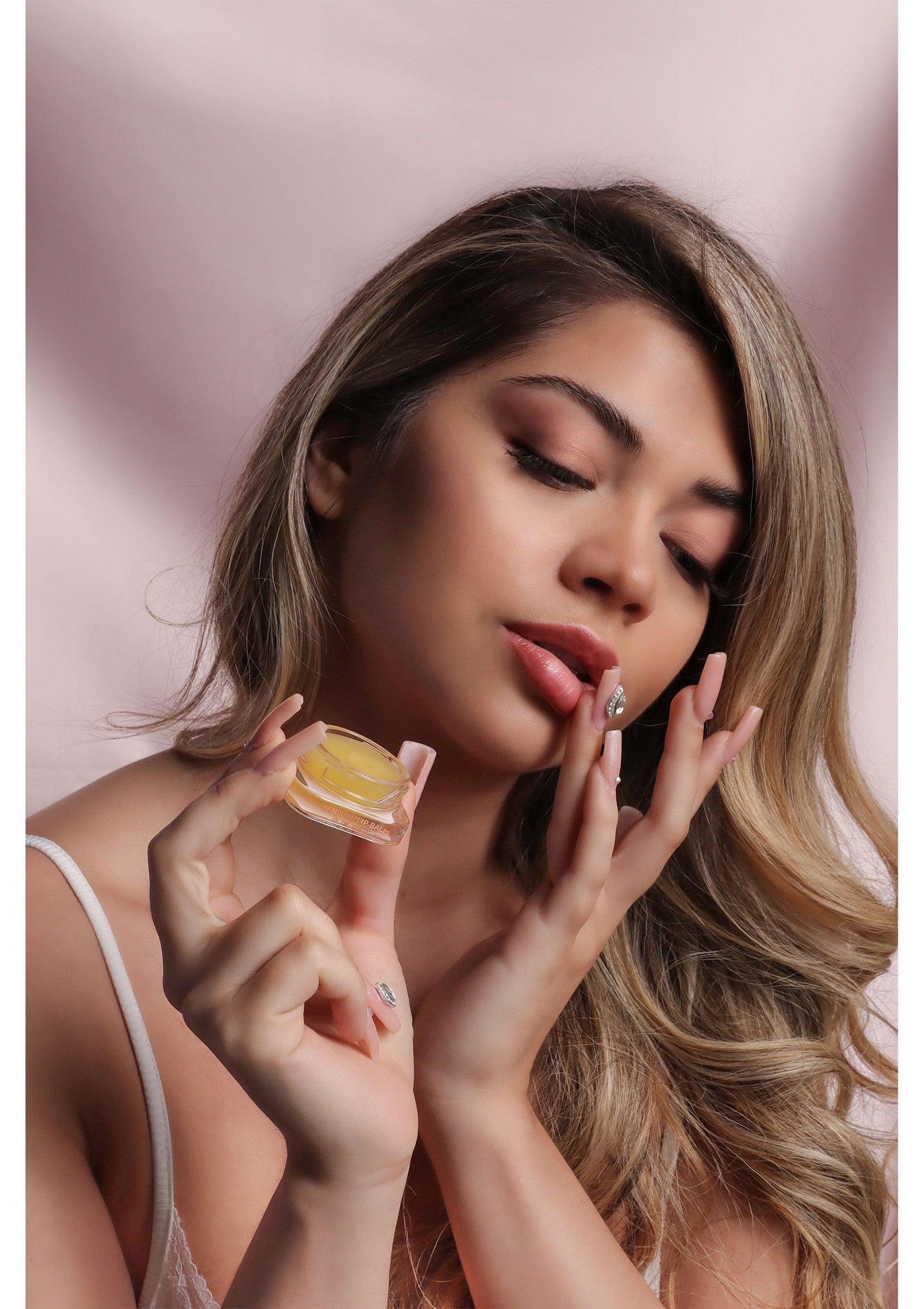 93812 high on love sensual lip balm 7ml